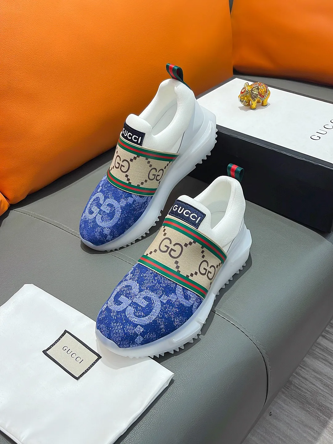 Men's shoes GUCCI "Gucci" P440 Regular size: 38-44 (casual shoes) Product materials: Selected cowhide upper, soft sheepskin feet; original factory special outsole.
